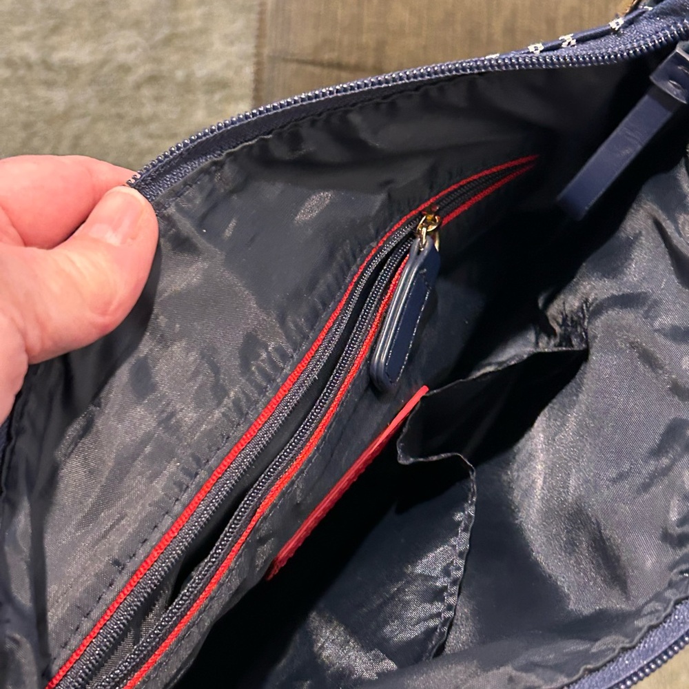 Tommy Hilfiger Crossbody Purse - Picture 9 of 12